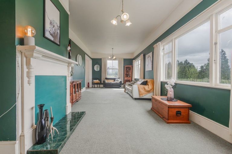 Photo of property in 1865 Kimbolton Road, Kiwitea, Feilding, 4777