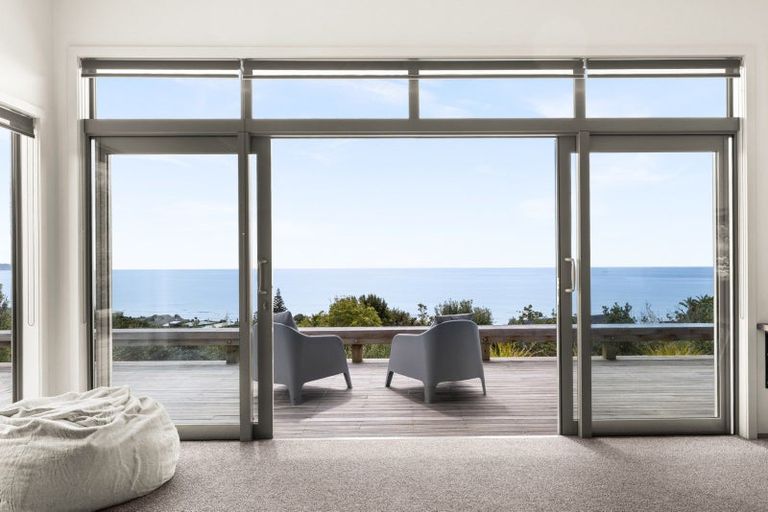 Photo of property in 15 Lightning Ridge View, Waimarama, 4294