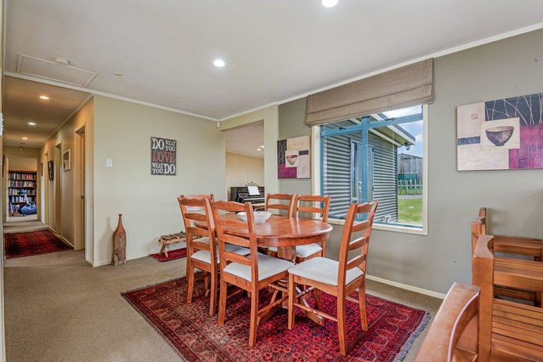 Photo of property in 47 Viles Road, Bulls, 4894