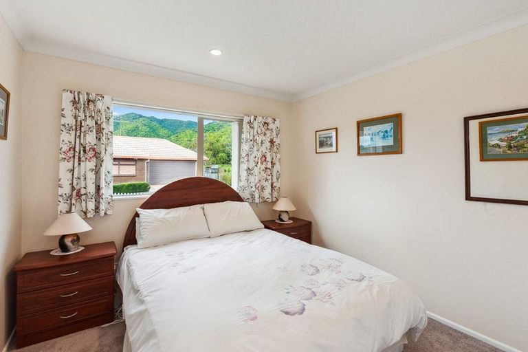 Photo of property in 474 Te Moana Road, Waikanae, 5036