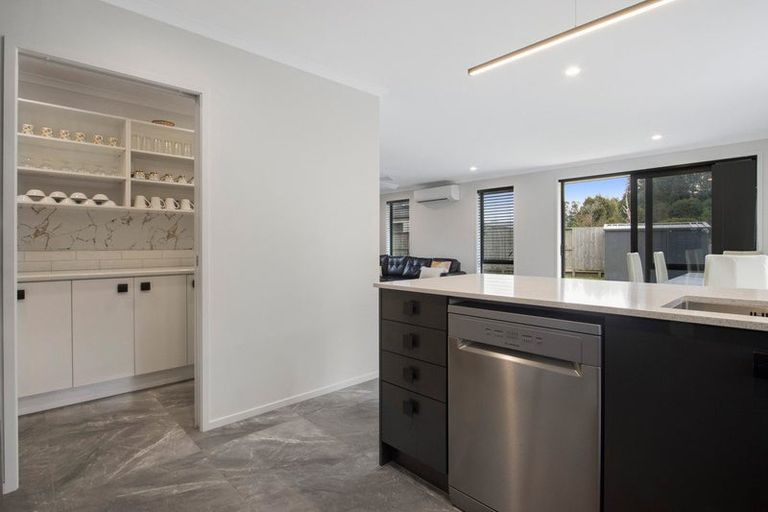 Photo of property in 14 Layla Place, Katikati, 3178