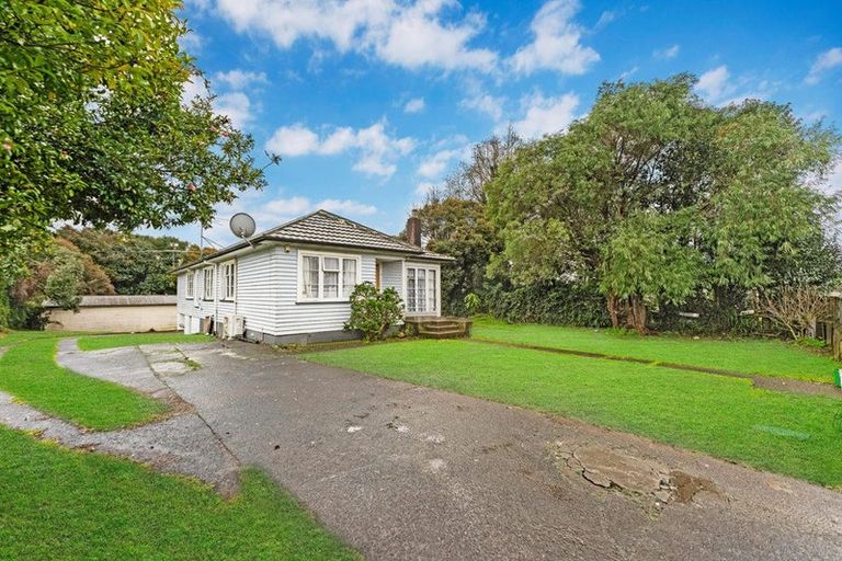 Photo of property in 81 Kayes Road, Pukekohe, 2120