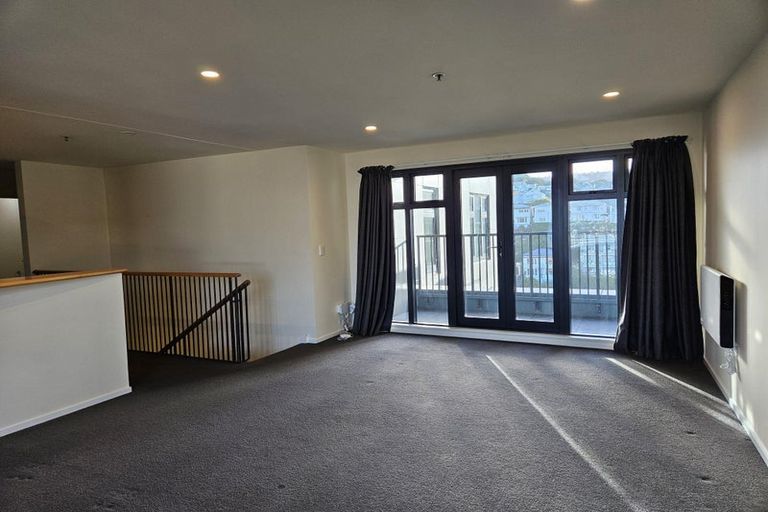 Photo of property in Terrace Garden Apartments, 14c/120 The Terrace, Wellington Central, Wellington, 6011
