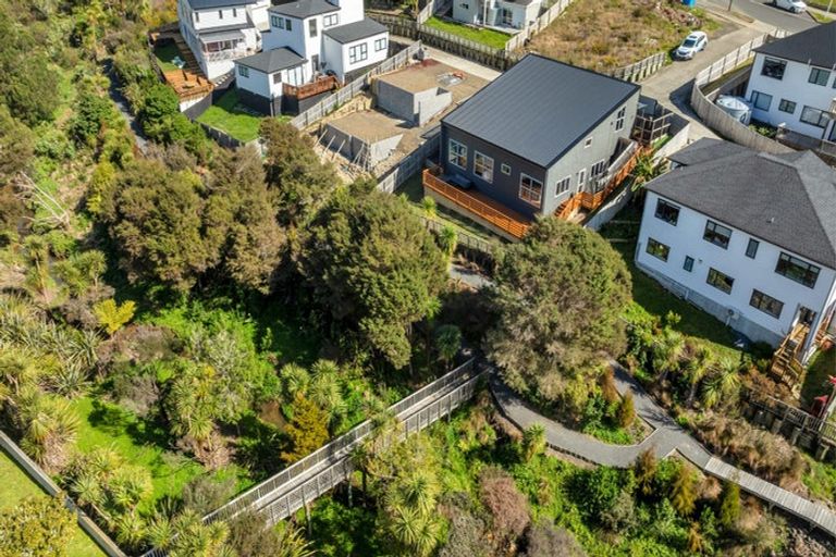 Photo of property in 6 Mara Waina Place, Swanson, Auckland, 0614