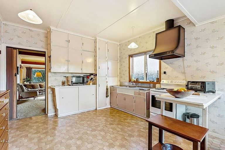 Photo of property in 6 Weona Place, Westmere, Auckland, 1022