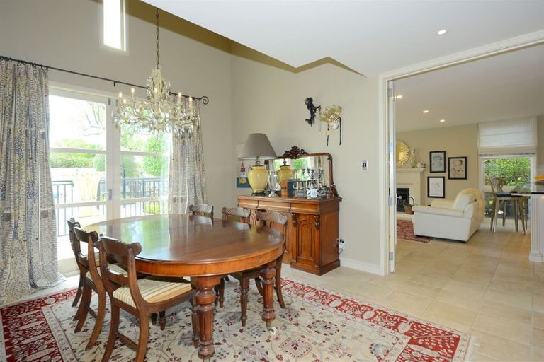 Photo of property in 1/87 Fendalton Road, Fendalton, Christchurch, 8014