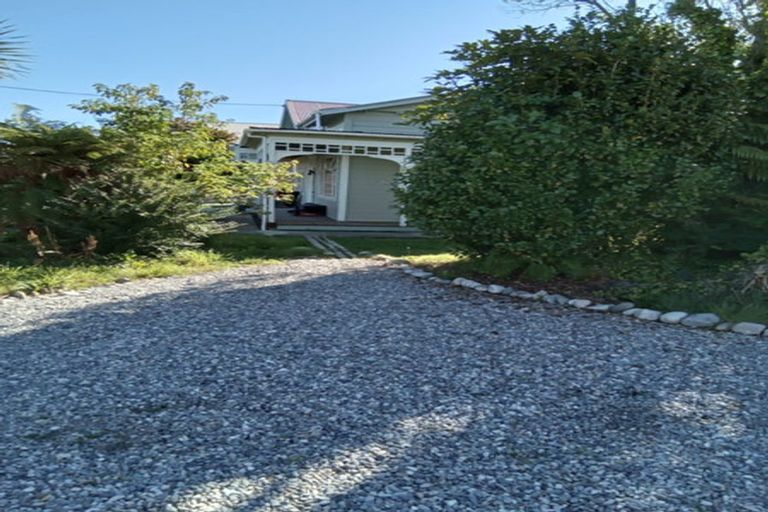 Photo of property in 31 Brougham Street, Westport, 7825