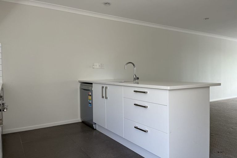 Photo of property in 9/46 Carlos Drive, Flat Bush, Auckland, 2016