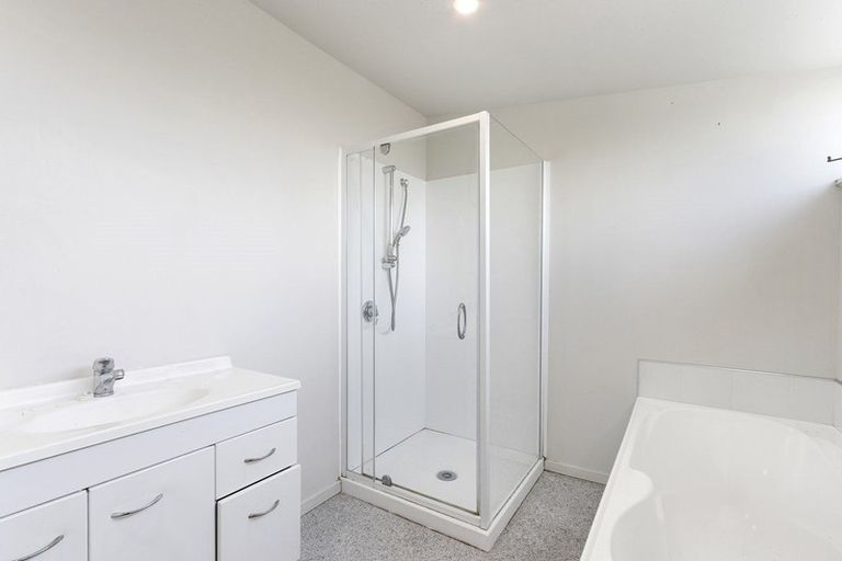 Photo of property in 727 Main North Road, Belfast, Christchurch, 8051