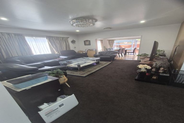 Photo of property in 36 Albrecht Avenue, Mount Roskill, Auckland, 1041