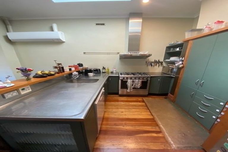 Photo of property in 40 Hall Street, Newtown, Wellington, 6021