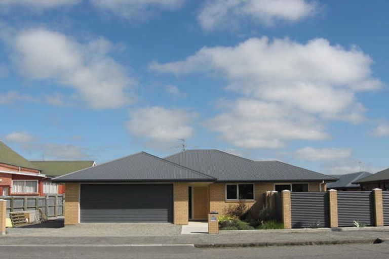 Photo of property in 60 Cox Street, Ashburton, 7700