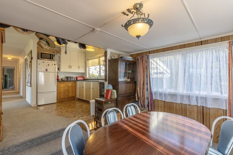 Photo of property in 31 Parerohi Grove, Kuratau, Turangi, 3381