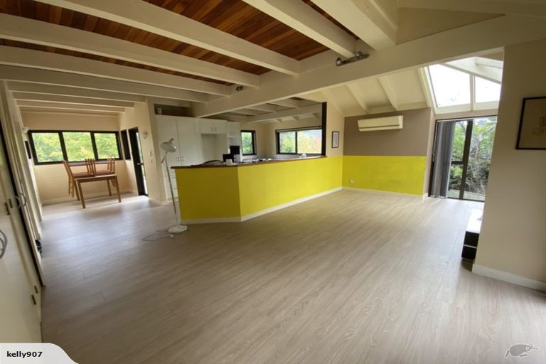 Photo of property in 60 Cheriton Road, Mellons Bay, Auckland, 2014