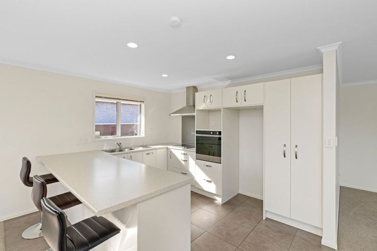 Photo of property in 4a Queenwood Road, Levin, 5510