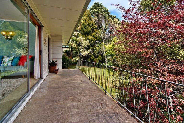 Photo of property in 38 Konini Road, Titirangi, Auckland, 0604