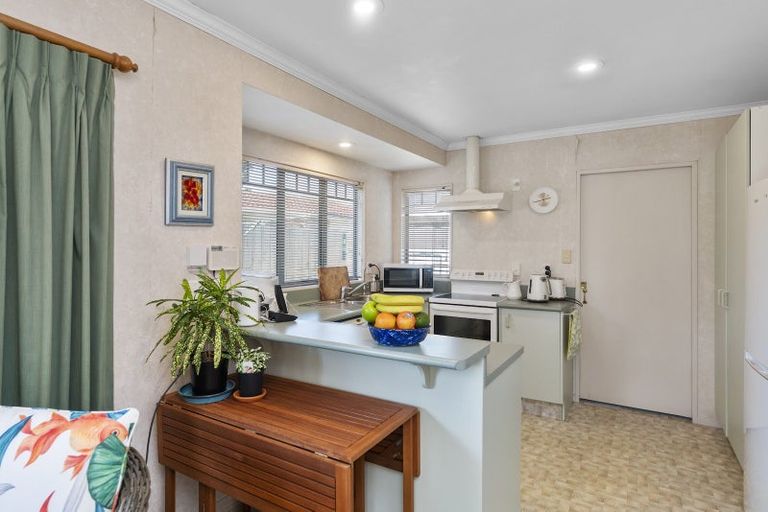 Photo of property in 1392a Cameron Road, Greerton, Tauranga, 3112