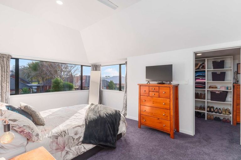 Photo of property in 66 Regency Crescent, Redwood, Christchurch, 8051