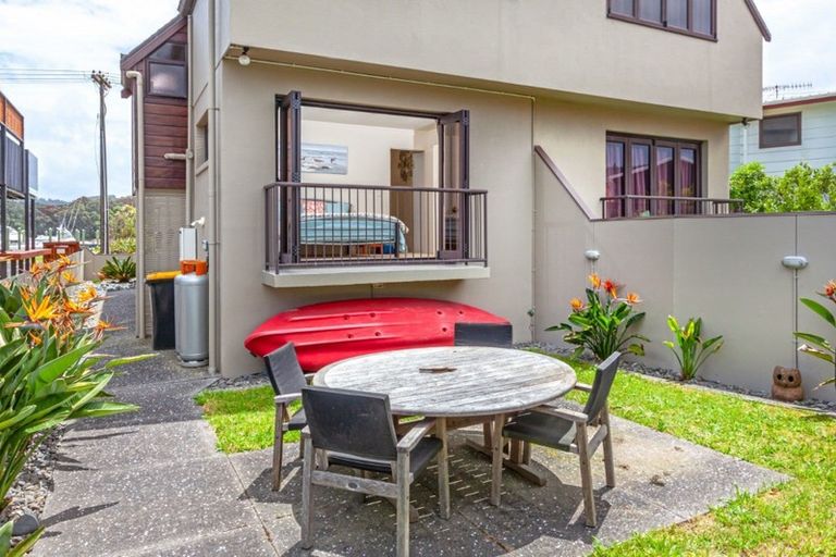 Photo of property in 613c Beach Road, Whangamata, 3620