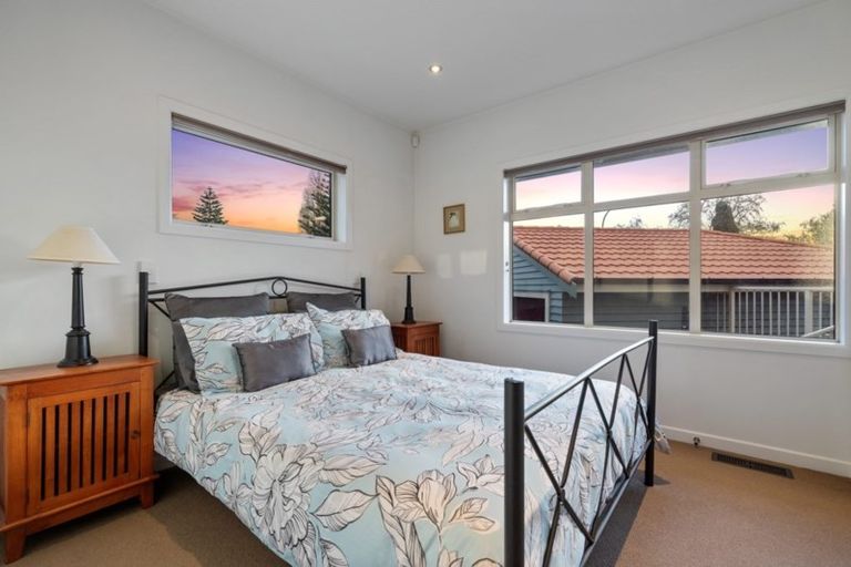 Photo of property in 58 Memorial Drive, Hamilton East, Hamilton, 3216