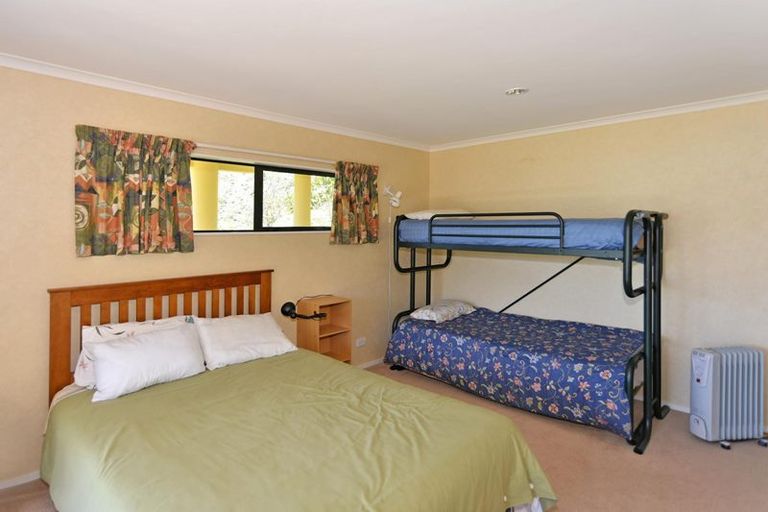 Photo of property in 25 Soucis Lane, Okiwi Bay, 7193
