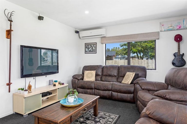 Photo of property in 6 Olive Grove, Edgecumbe, 3120