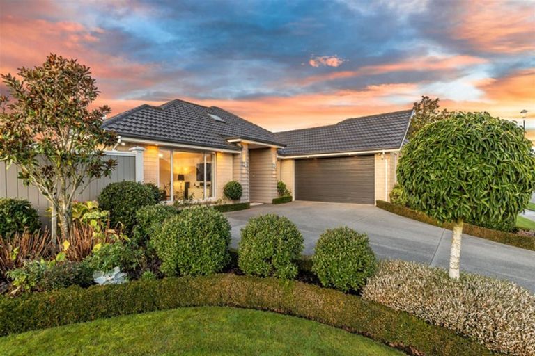 Photo of property in 61 Westpark Drive, Burnside, Christchurch, 8053