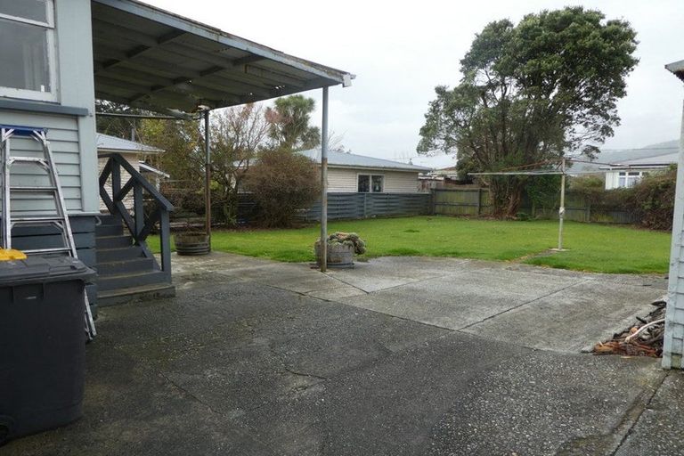 Photo of property in 17 Nelson Quay, Cobden, Greymouth, 7802