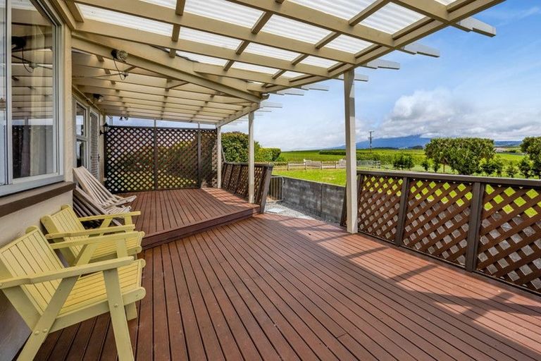 Photo of property in 762 Hastings Road, Matapu, Hawera, 4675
