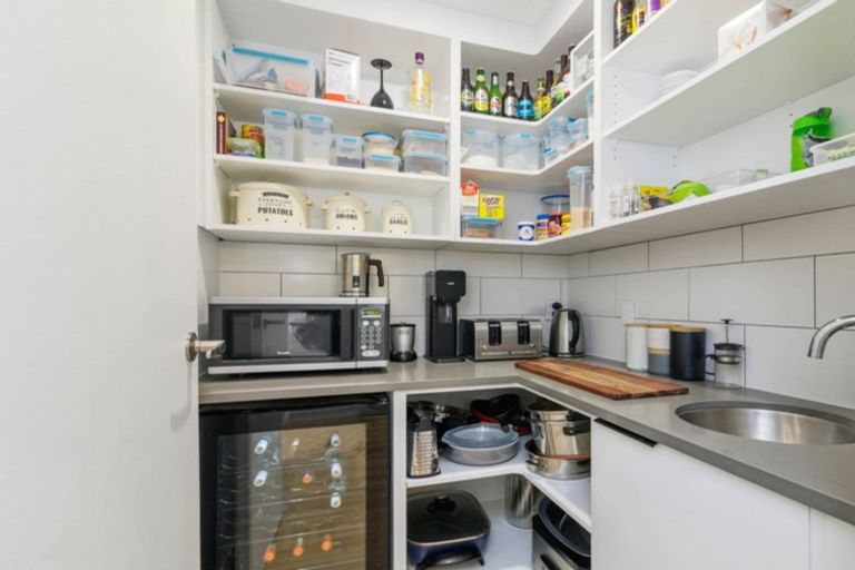 Photo of property in 10 Waitawa Place, Lynmore, Rotorua, 3010