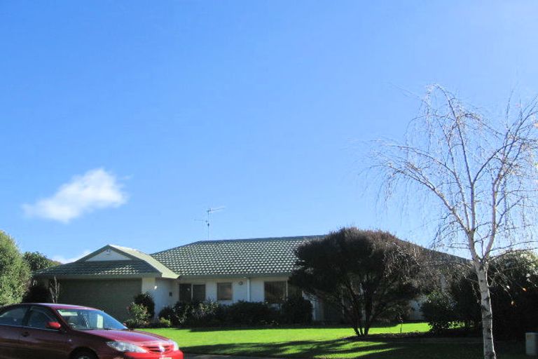 Photo of property in 5 Stella Court, Paraparaumu, 5032