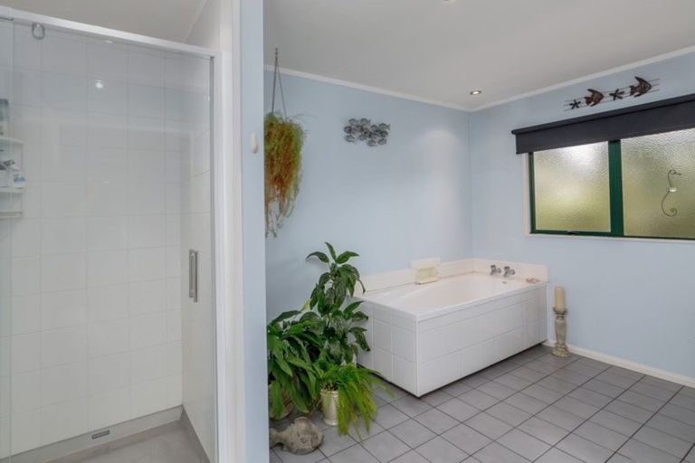 Photo of property in 34-36 Lyon Street, Featherston, 5710