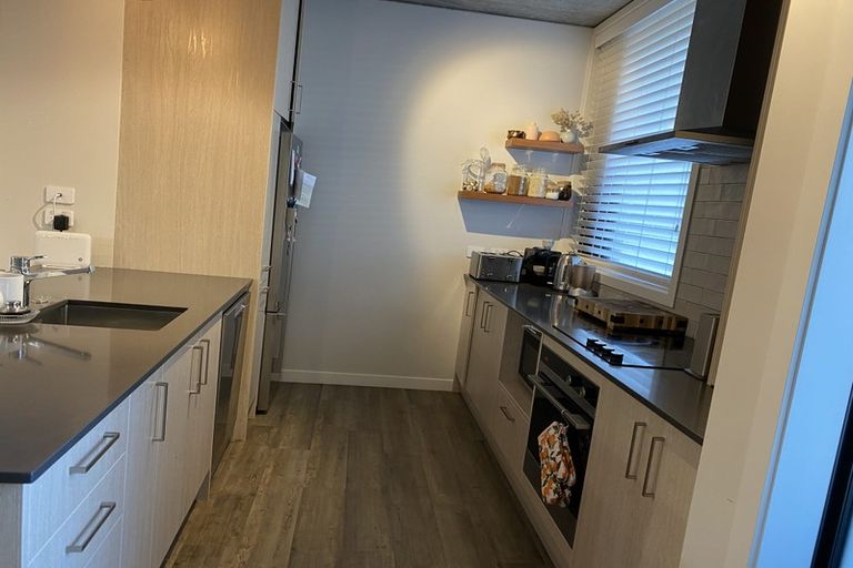 Photo of property in 4/4163 Great North Road, Glen Eden, Auckland, 0602