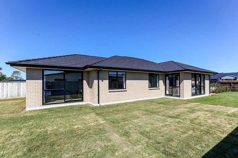 Photo of property in 23 Smith Street, Lepperton, New Plymouth, 4373