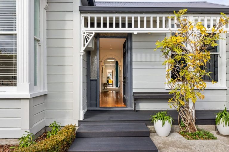 Photo of property in 110 Office Road, Merivale, Christchurch, 8014