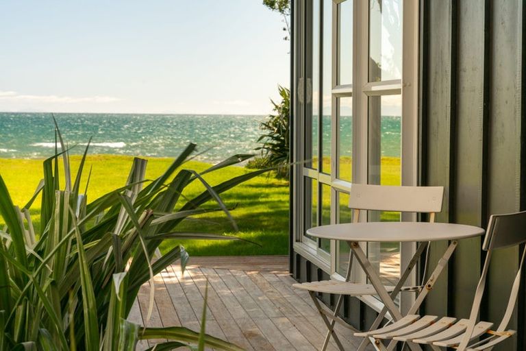 Photo of property in 55 Wharemauku Road, Raumati Beach, Paraparaumu, 5032