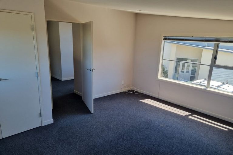 Photo of property in 121 Cortina Avenue, Johnsonville, Wellington, 6037