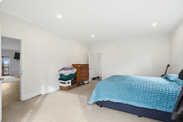Photo of property in 129 Mcleod Road, South Head, Helensville, 0874