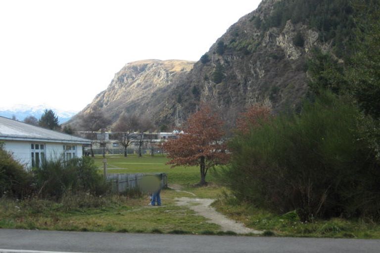 Photo of property in 37 Fryer Street, Queenstown, 9300