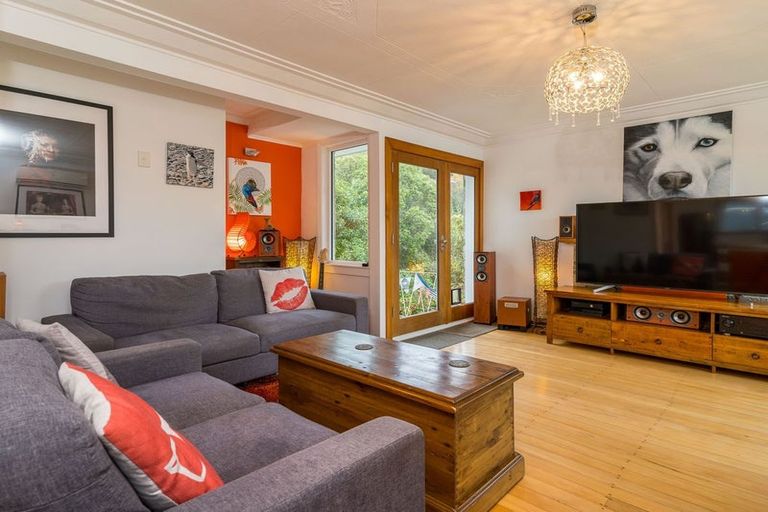 Photo of property in 6 Harbour Terrace, Careys Bay, Port Chalmers, 9023