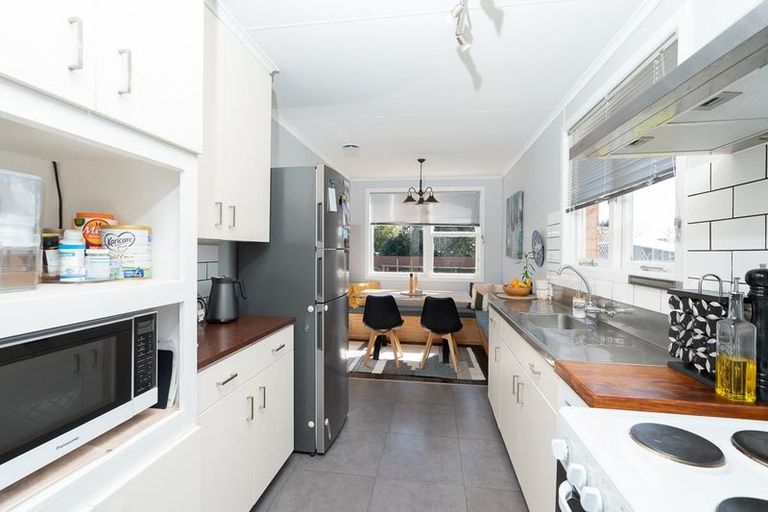 Photo of property in 33 Garden Heights Avenue, Glenview, Hamilton, 3206