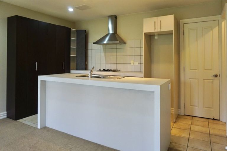 Photo of property in 10 Leneford Drive, East Tamaki, Auckland, 2013