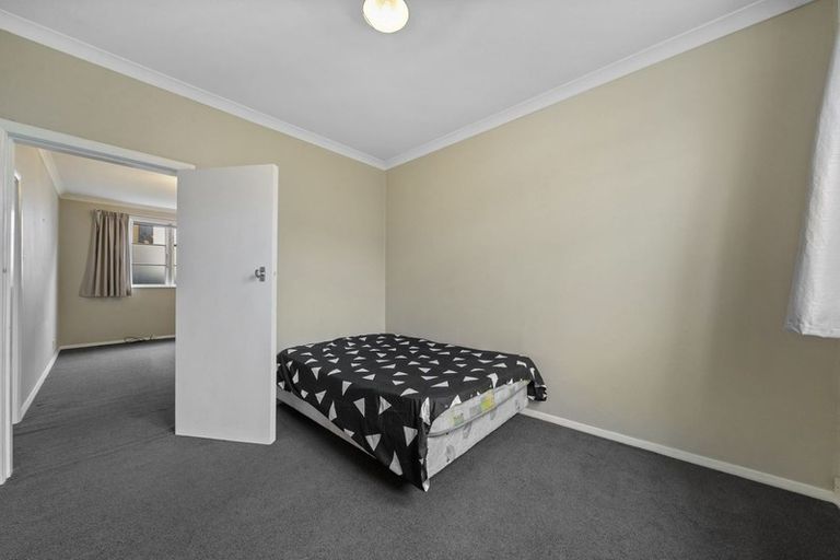 Photo of property in 99 Whites Line East, Waiwhetu, Lower Hutt, 5010