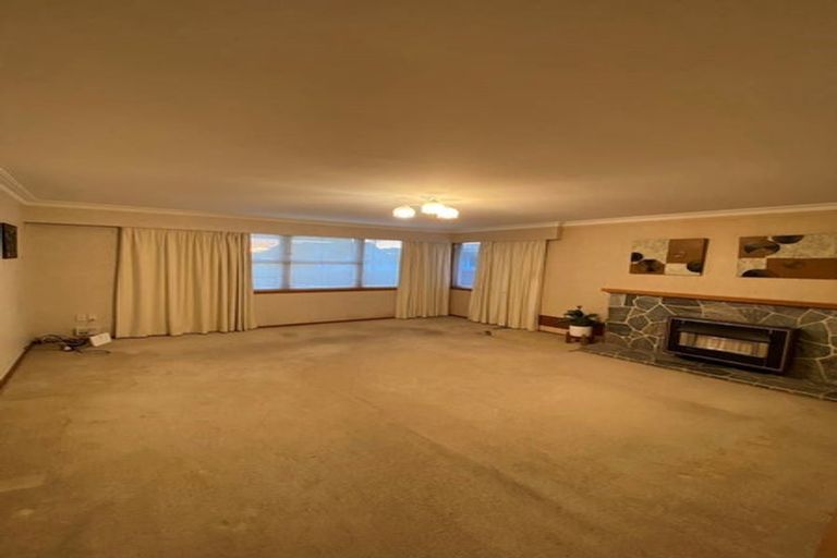 Photo of property in 241 Mangorei Road, Merrilands, New Plymouth, 4312