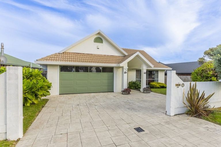 Photo of property in 318 Manly Street, Paraparaumu Beach, Paraparaumu, 5032