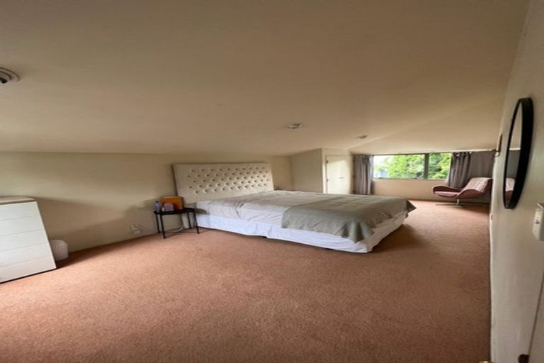 Photo of property in 5 Brian Avenue, Forrest Hill, Auckland, 0620