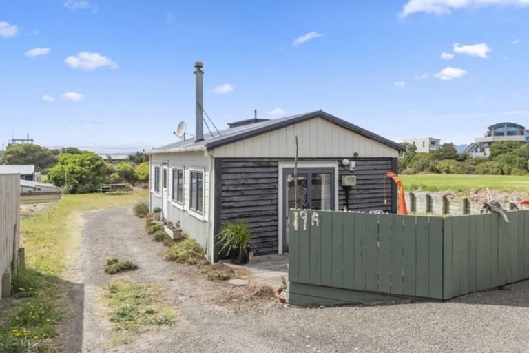 Photo of property in 19a Marine Parade South, Foxton Beach, Foxton, 4815