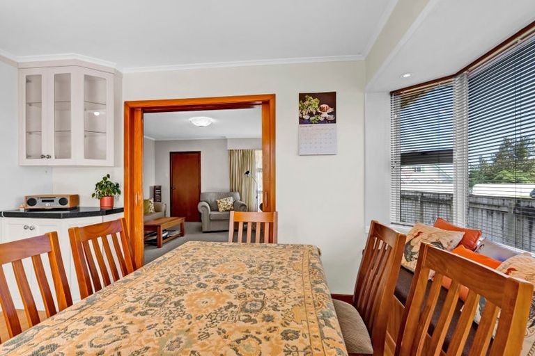 Photo of property in 239 Mangorei Road, Merrilands, New Plymouth, 4312