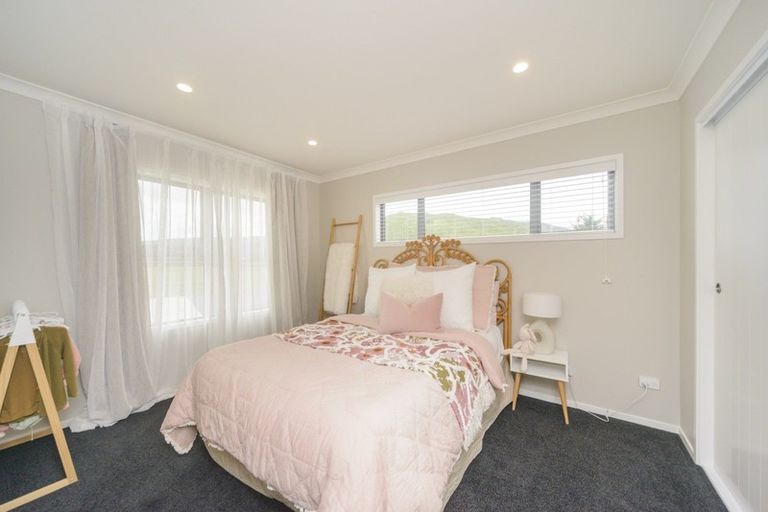Photo of property in 15 Highland View Drive, Tokomaru, Palmerston North, 4474