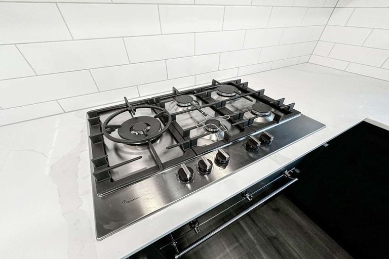 Photo of property in 27 Crossley Avenue, Woodend, 7610